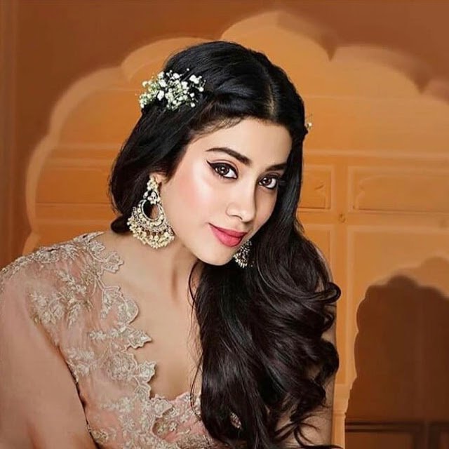 JANHVI KAPOOR